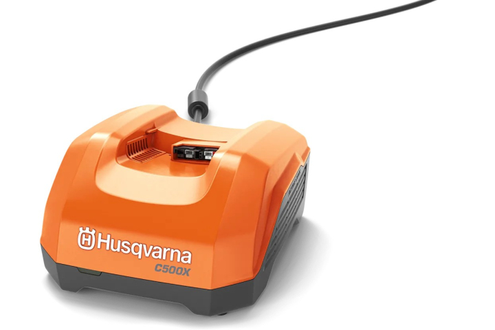 Husqvarna Akkulaturi C500X ryhmässä Husqvarnan metsä- ja puutarhatuotteet / Husqvarna Akkutuotteet / Tuotteet Battery sarja @ GPLSHOP (9707171-01)